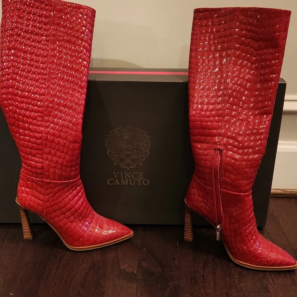 Vince Camuto Nver Been Worn Red Knee High Boots, size 5 1/2 - Picture 1 of 3